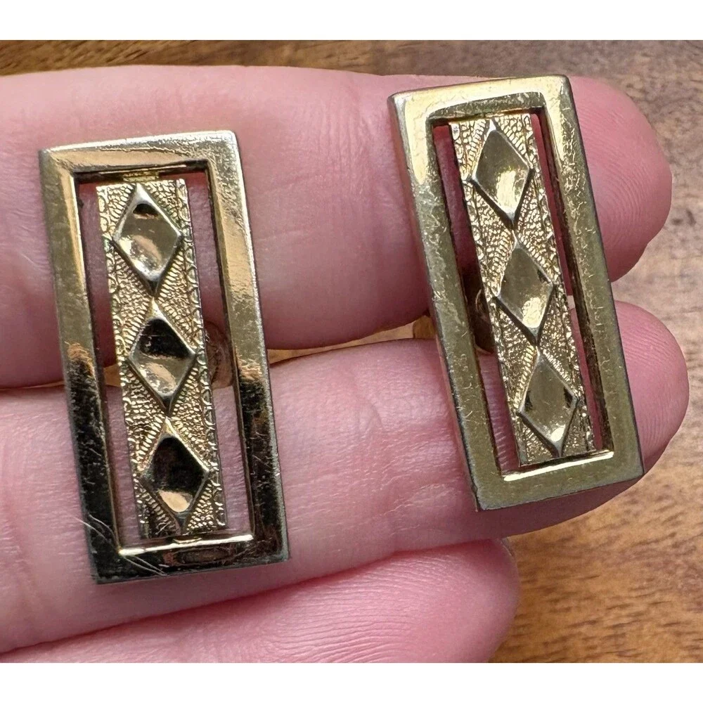 Vintage Hickok USA Gold Tone Rectangle Textured Diamond Cufflinks Bullet Back